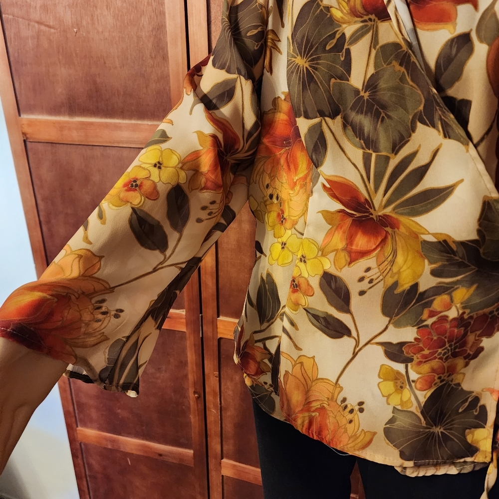 Blouse - Picture 6 of 10